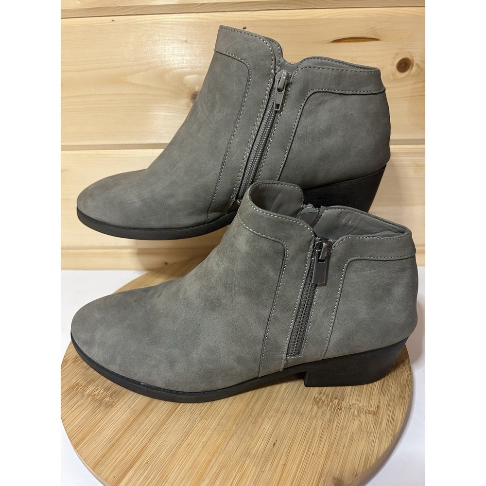 Maurices' Gray Faux Suede Side Zip Heeled Ankle Booties Women's Size 11M